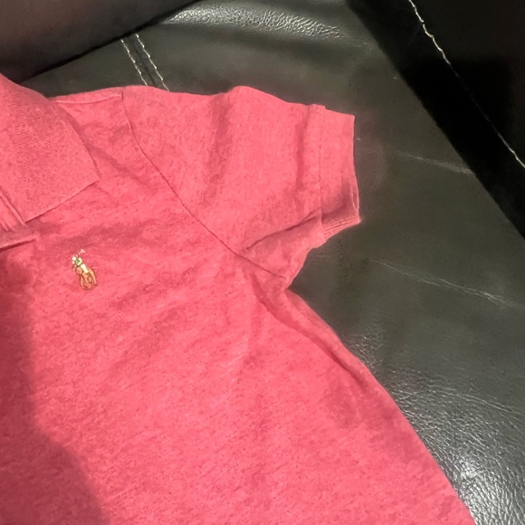 Boys polo short sleeve shirt. Collar shirt with two bottoms on the front neck. - Picture 5 of 5